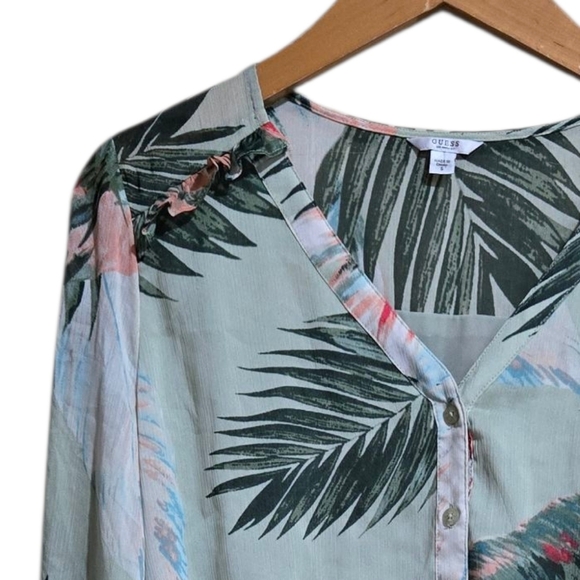 Guess Women's Size Small Tropical Print Green Blouse - Picture 3 of 5